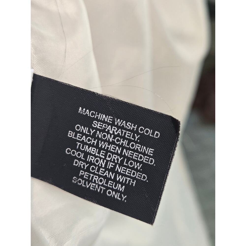 London Fog Women's Water Resistant Belted Cream Color Trench Coat. Size Medium - Picture 7 of 13